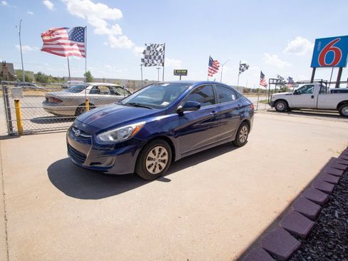 Used 2016 Hyundai Accent SE FWD image 5