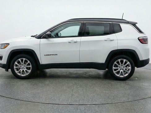 Used 2025 Jeep Compass Limited AWD/4WD image 5