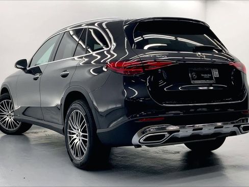 Certified 2023 Mercedes-Benz GLC 300 image 3