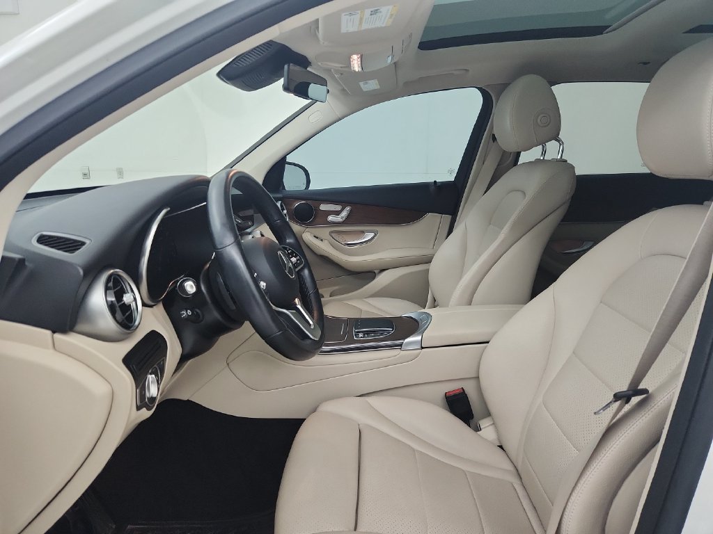 Used 2022 Mercedes-Benz GLC 300 4MATIC image 20