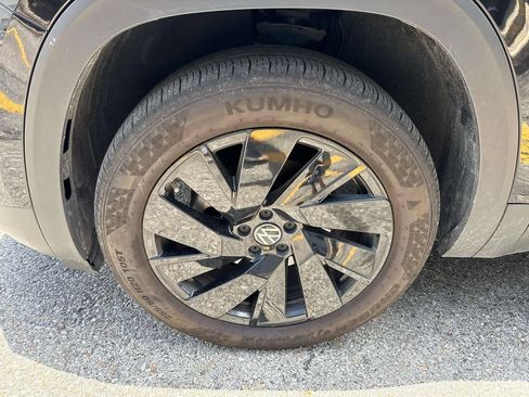Used 2026 Volkswagen Atlas SE AWD/4WD image 4
