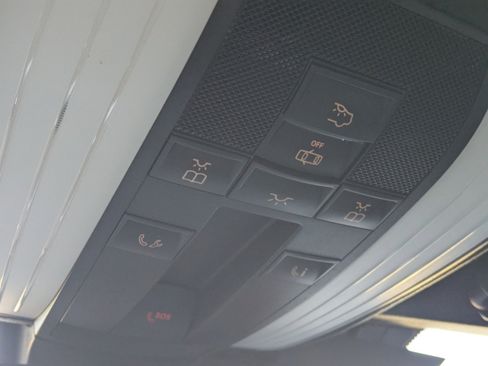 Used 2016 Mercedes-Benz AMG GT S w/ Exclusive Interior Package image 26