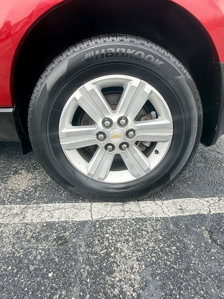 Used 2014 Chevrolet Traverse LT FWD image 13