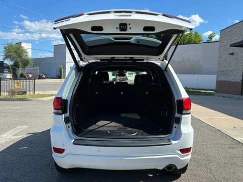 Used 2018 Jeep Grand Cherokee Altitude AWD/4WD image 25