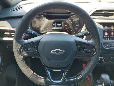 Used 2023 Chevrolet TrailBlazer RS AWD/4WD image 25
