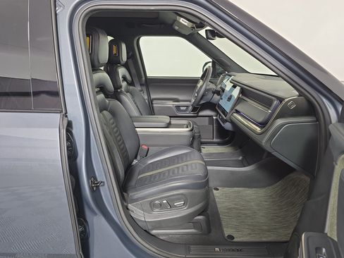 Used 2024 Rivian R1S Adventure Dual AWD/4WD image 24