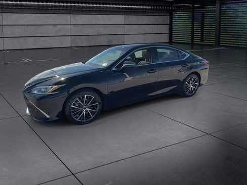 Certified 2024 Lexus ES 350 w/ Premium Package FWD image 4