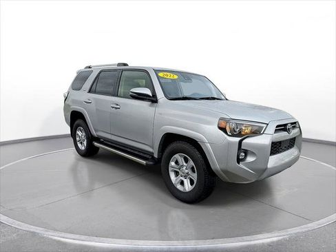 Used 2022 Toyota 4Runner SR5 Premium w/ Moonroof Package image 2