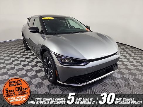 Used 2024 Kia EV6 Wind image 2