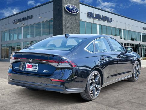 Used 2024 Honda Accord Sport image 4