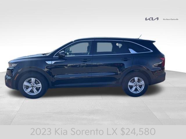 Certified 2023 Kia Sorento LX FWD image 5