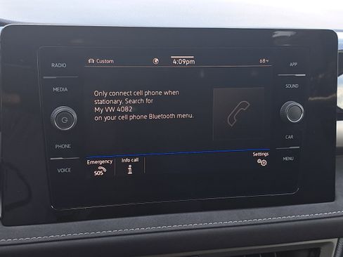 Used 2025 Volkswagen Taos SE AWD/4WD image 22