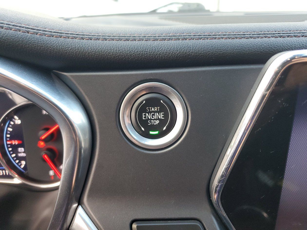 Used 2019 Chevrolet Blazer Premier w/ Sun and Wheels Package FWD image 24