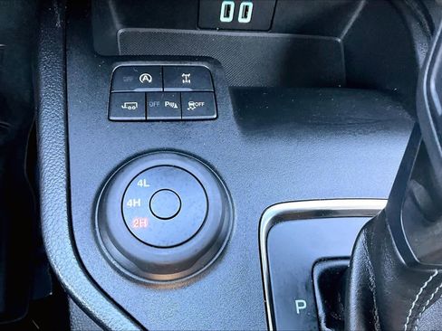 Used 2019 Ford Ranger XLT w/ Equipment Group 301A Mid image 33