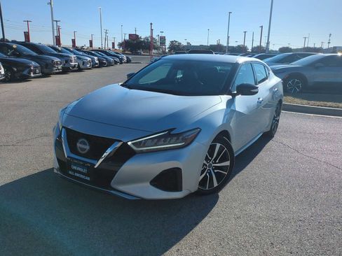 Used 2023 Nissan Maxima SV w/ Floor Mat Group image 1