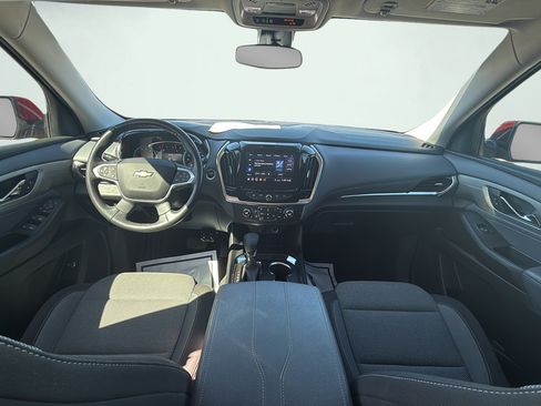 Used 2021 Chevrolet Traverse LT FWD image 38