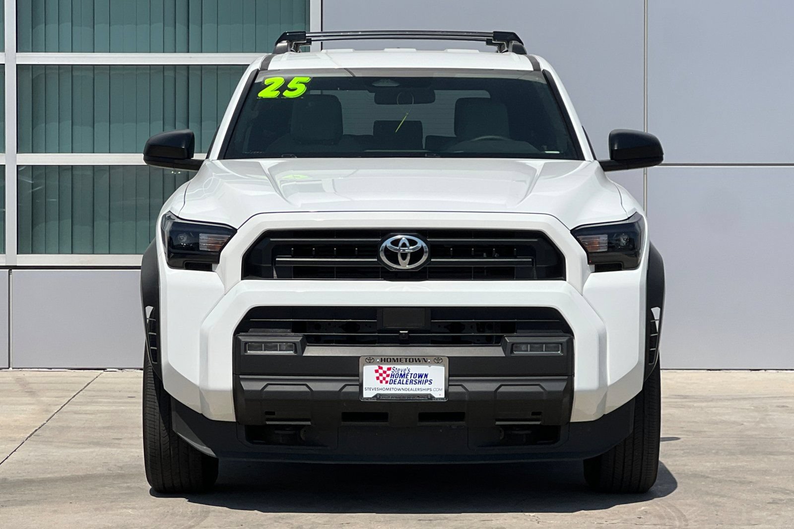 Used 2025 Toyota 4Runner SR5 AWD/4WD image 6