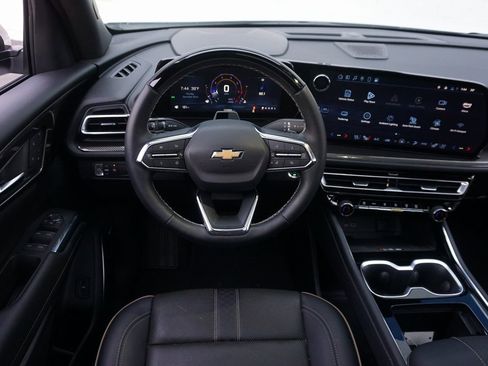 Certified 2025 Chevrolet Traverse High Country image 13