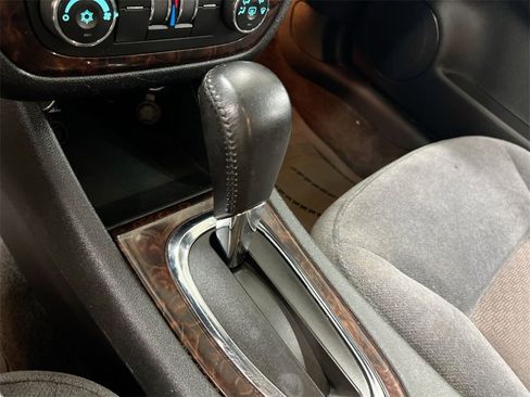 Used 2012 Chevrolet Impala LT w/ LT Sunroof Package image 16