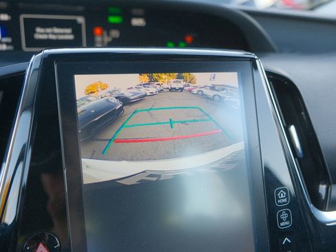 Used 2017 Toyota Prius Prime Advanced image 20