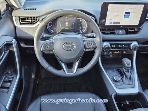 Used 2024 Toyota RAV4 XLE Premium image 12