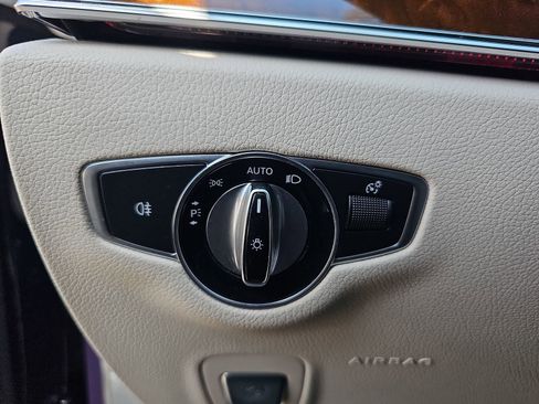 Used 2020 Mercedes-Benz E 350 Sedan image 26