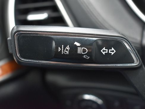 Used 2019 Lincoln Nautilus Reserve AWD/4WD image 21