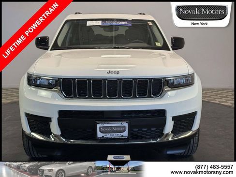 Used 2023 Jeep Grand Cherokee L Laredo w/ Luxury Tech Group I AWD/4WD image 2
