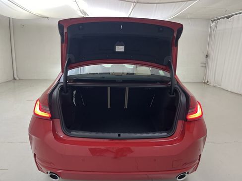 Certified 2024 BMW 330i xDrive Sedan w/ Convenience Package image 27