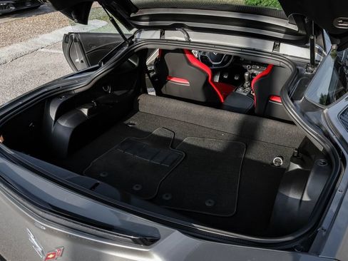 Used 2016 Chevrolet Corvette Stingray Coupe RWD image 56