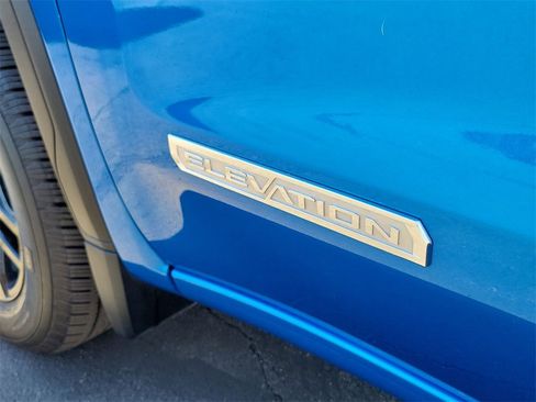 Used 2023 GMC Sierra 1500 Elevation image 30