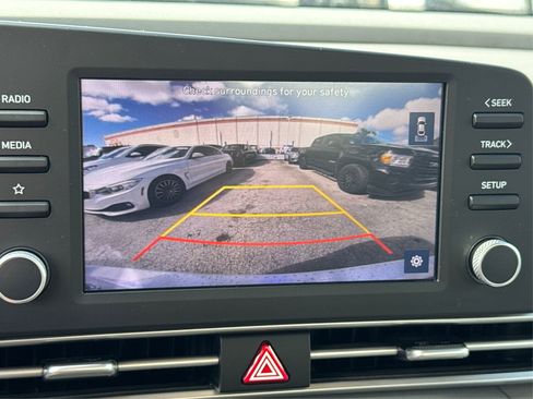 Used 2023 Hyundai Elantra SEL w/ Cargo Package image 29