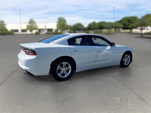 Used 2023 Dodge Charger SXT image 5