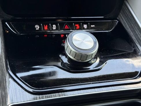 Used 2022 Jeep Wagoneer Series III w/ Flexible Seating Group RWD image 28