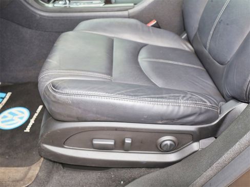 Used 2017 Chevrolet Traverse LT image 14