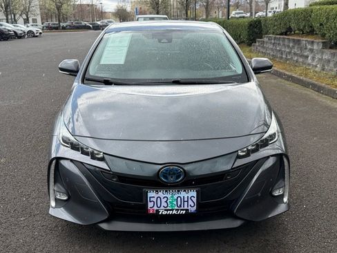Used 2020 Toyota Prius Prime Limited image 3