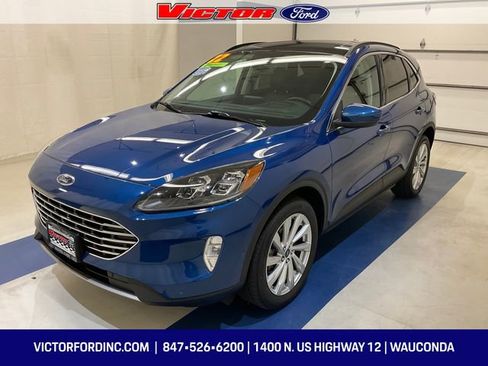 Used 2022 Ford Escape Titanium w/ Titanium Elite Package image 2