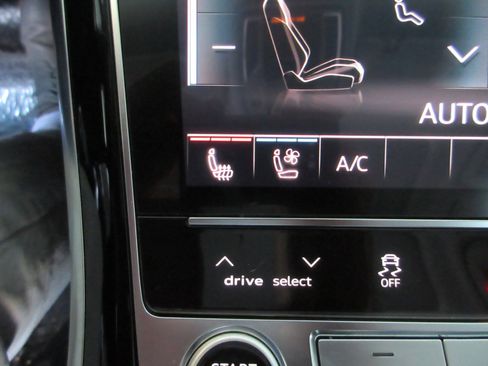 Used 2022 Audi A8 L 3.0T image 12