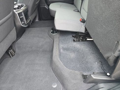 Used 2024 RAM 2500 Big Horn w/ Heated Seats & Wheel Group image 11