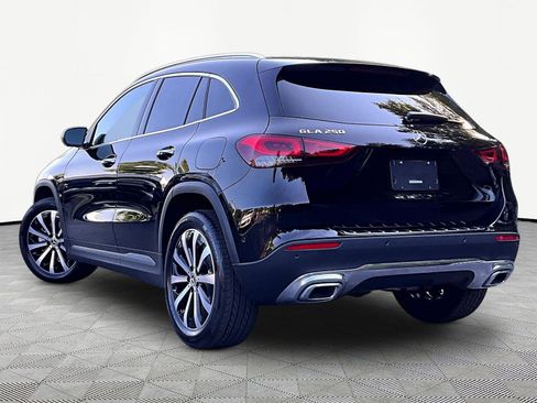 Used 2021 Mercedes-Benz GLA 250 4MATIC image 4