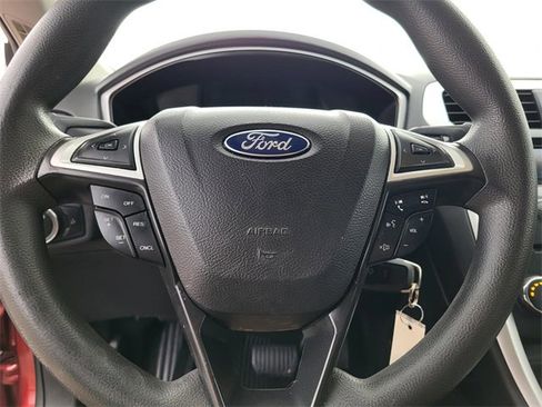 Used 2014 Ford Fusion S image 3