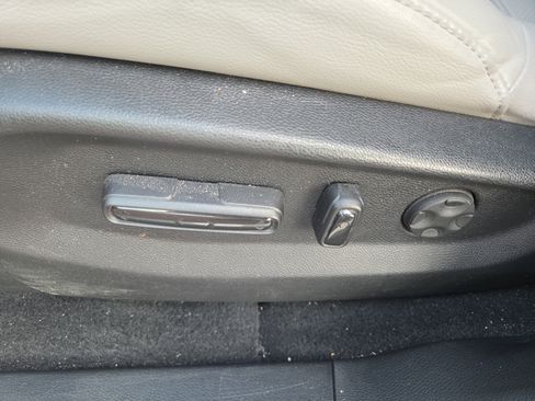 Used 2019 Honda CR-V Touring image 31