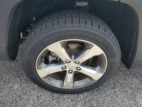 Used 2021 Jeep Grand Cherokee L Limited image 9