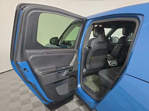 Used 2022 Rivian R1T Adventure AWD/4WD image 17