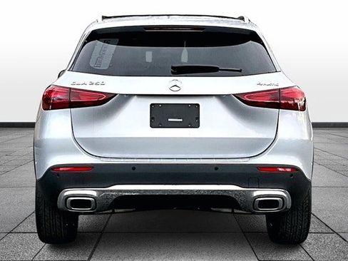 Certified 2025 Mercedes-Benz GLA 250 4MATIC image 8