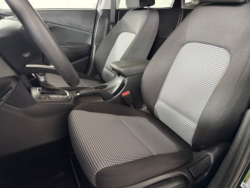 Used 2019 Hyundai Kona SEL image 11