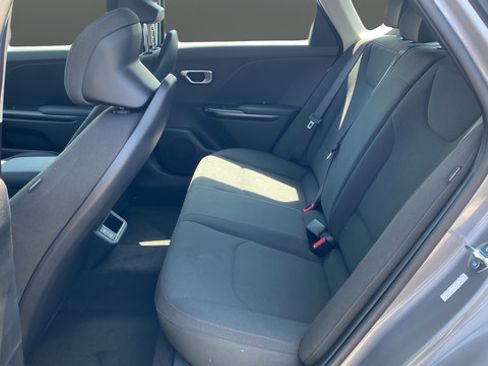New 2026 Kia K4 FWD image 25