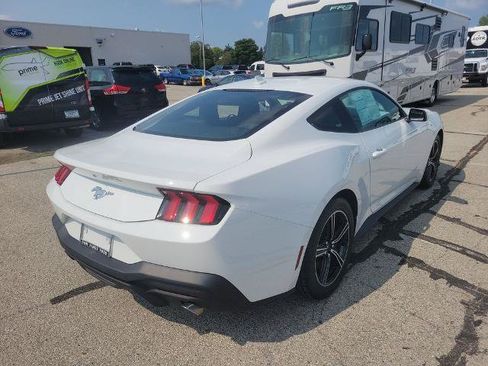 Certified 2024 Ford Mustang Coupe RWD image 4