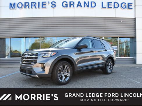 Used 2026 Ford Explorer Active w/ Active Comfort Package image 1