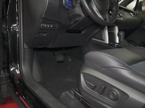 Certified 2024 Toyota Corolla Cross XSE image 11